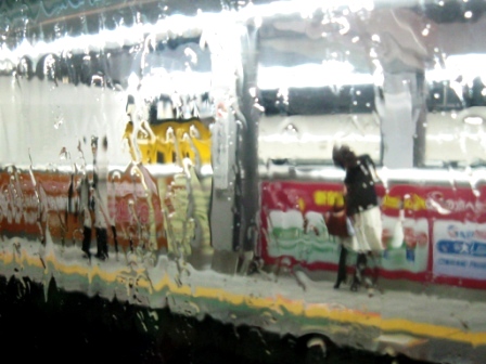 雨の東京圧縮２.JPG